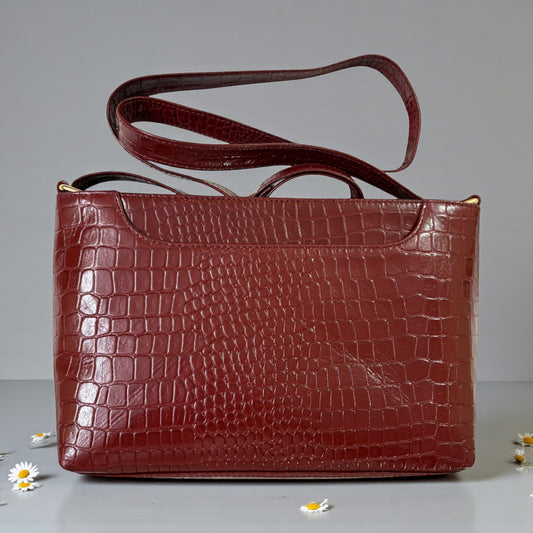 Stylish Croc-Embossed Leather Sling Bag for Women – Maroon Crossbody Purse with Adjustable Strap & Spacious Interior | Genuine Leather Everyday Shoulder Bag for Work, Travel & Casual Use (Maroon)